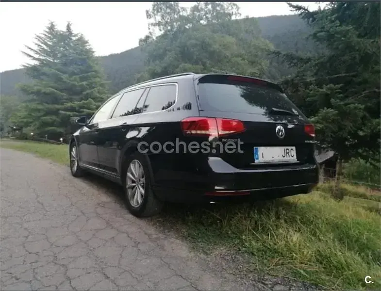 Usado VW Passat Advance 150 CV (110 kW) 2016 Negro Familiar