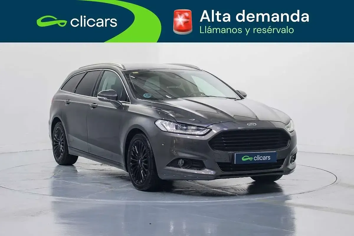 Usado Ford Mondeo Titanium 150 CV (110 kW) 2017 Gris Familiar