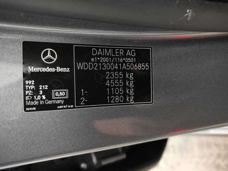 Usado Mercedes E220 194 CV (142 kW) 2019 Gris Berlina
