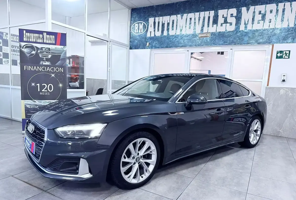 Usado Audi A5 Sportback Ambiente 190 CV (139 kW) 2020 Gris Utilitario