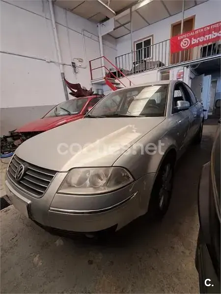 Usado VW Passat Highline 193 CV (141 kW) 2000 Gris / plata Berlina