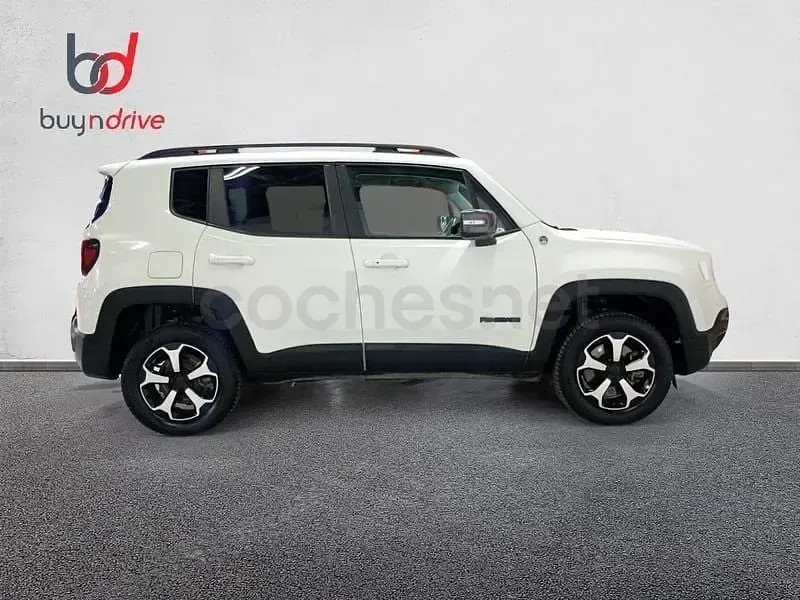 Usado Jeep Renegade Trailhawk 240 CV (176 kW) 2022 Blanco SUV