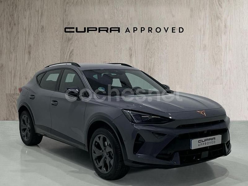 Gris / plata Usado 2025 Cupra Formentor SUV | 32.990 € (Precio justo) - Imagen 1/3