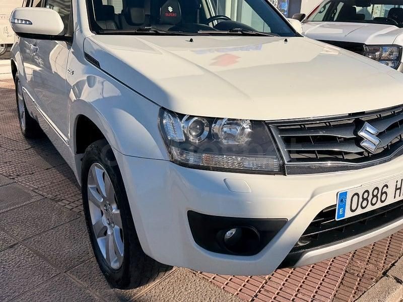 Usado Suzuki Grand Vitara 129 CV (94 kW) 2012 Blanco SUV