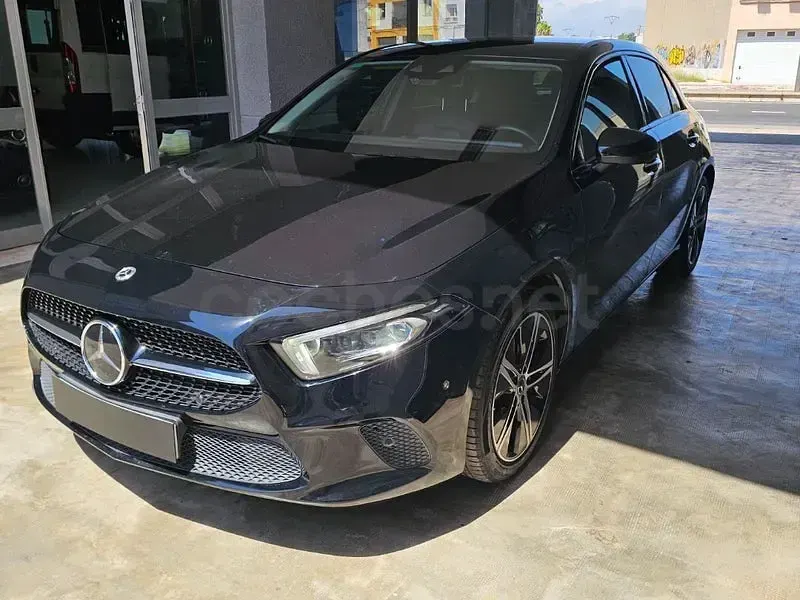 Usado Mercedes A220 190 CV (139 kW) 2021 Negro Berlina