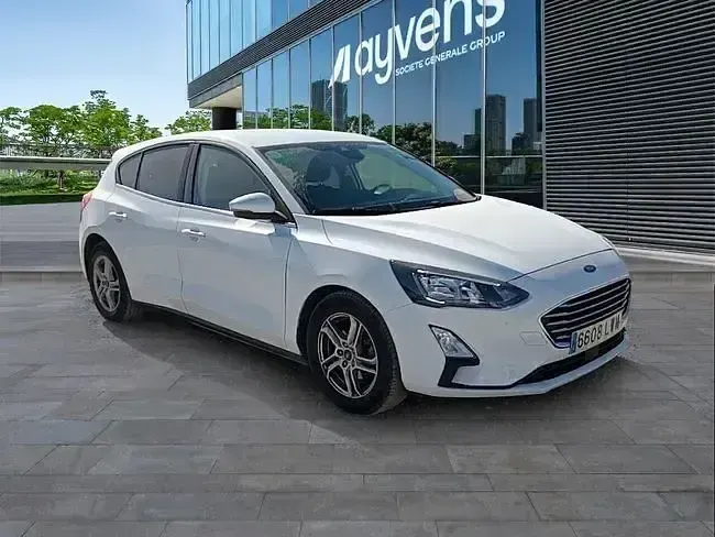 Usado Ford Focus Trend+ 120 CV (88 kW) 2022 Blanco Utilitario