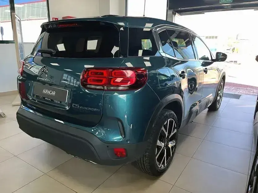 Käytetty Citroën C5 Aircross Feel 131 HP (96 kW) 2019 Vihreä Katumaasturi