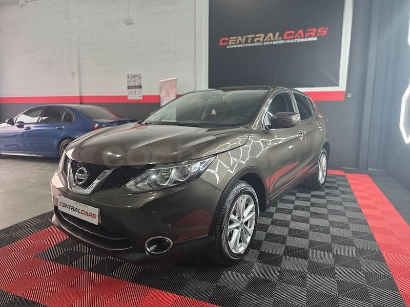 Usado Nissan Qashqai N-TEC 115 CV (84 kW) 2014 Marrón SUV