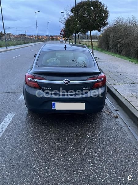 Usado Opel Insignia Business 120 CV (88 kW) 2014 Gris / plata Berlina
