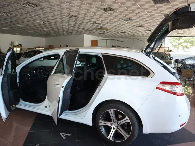 Usado Peugeot 508 SW Allure 120 CV (88 kW) 2018 Blanco Familiar