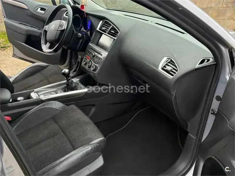 Usado Citroën C4 Feel 130 CV (95 kW) 2018 Gris / plata Berlina