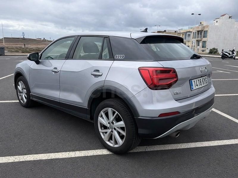 Usado Audi Q2 Advanced Plus 116 CV (85 kW) 2019 Gris / plata SUV