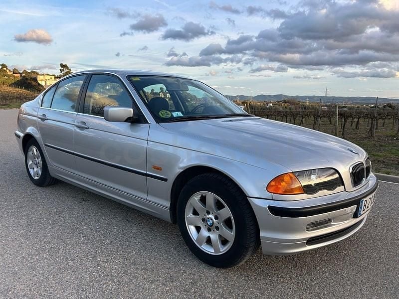 Usado BMW 320 170 CV (125 kW) 2000 Gris / plata Berlina