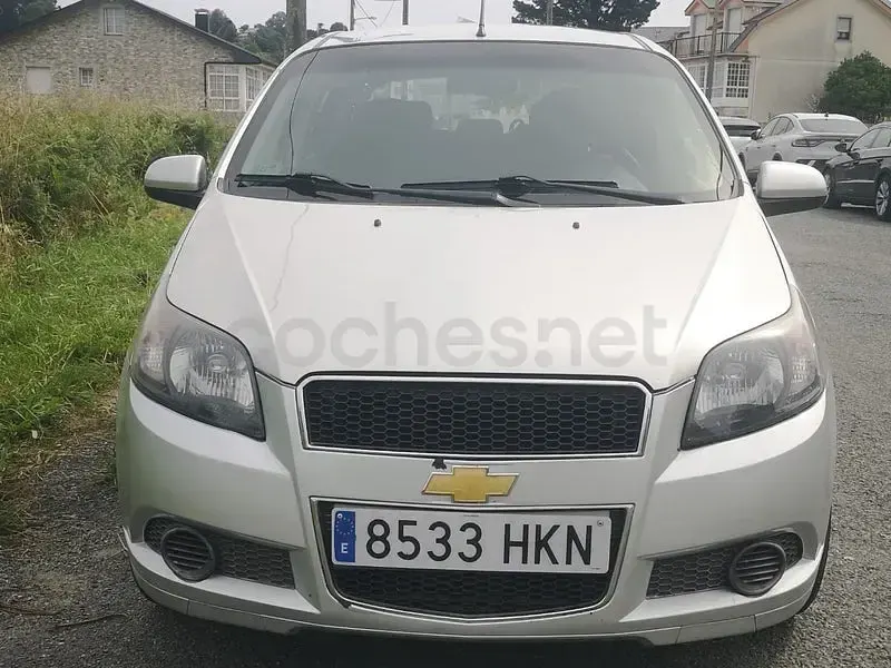 Usado Chevrolet Aveo LS 86 CV (63 kW) 2012 Gris / plata Berlina