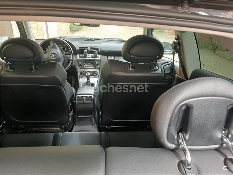 Usado Mercedes CLC220 150 CV (110 kW) 2010 Gris / plata Utilitario