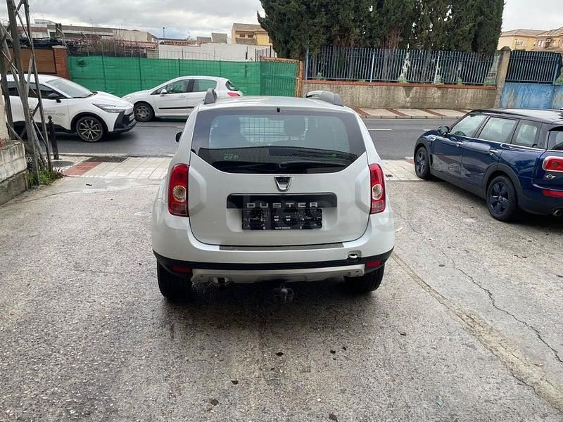 Usado Dacia Duster Lauréate 107 CV (78 kW) 2013 Blanco SUV