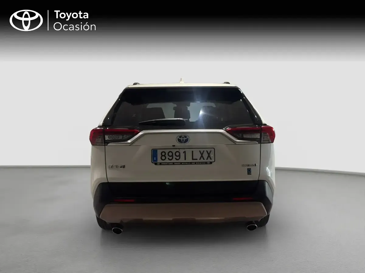 Usado Toyota RAV4 Advance 218 CV (160 kW) 2022 Blanco SUV