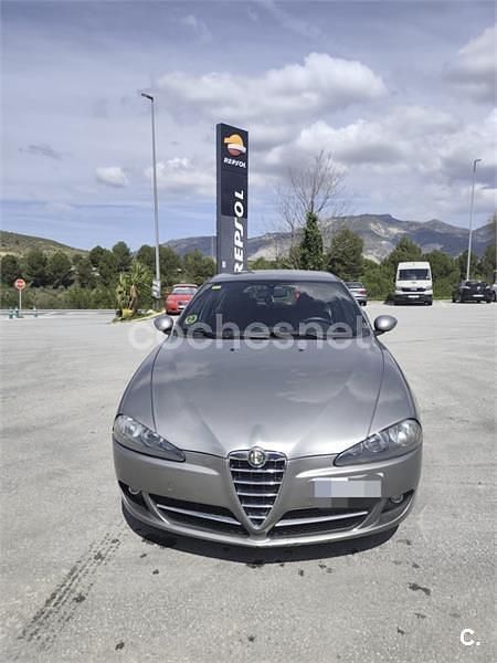 Usado Alfa Romeo 147 Impression 115 CV (84 kW) 2006 Gris / plata Utilitario