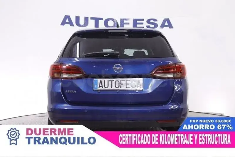 Usado Opel Astra Ultimate 122 CV (89 kW) 2020 Azul Familiar