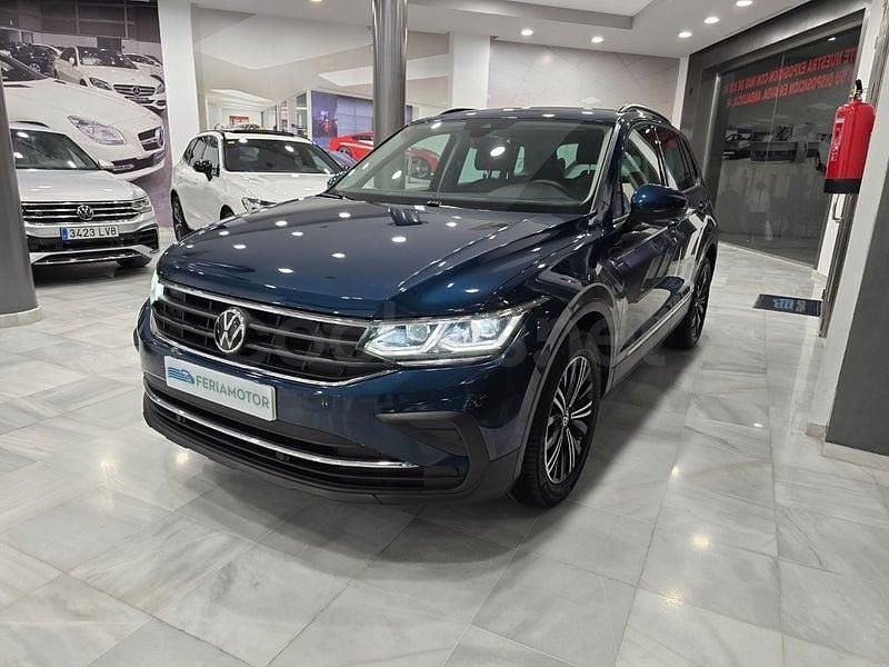 Usado VW Tiguan Life 150 CV (110 kW) 2021 Azul SUV