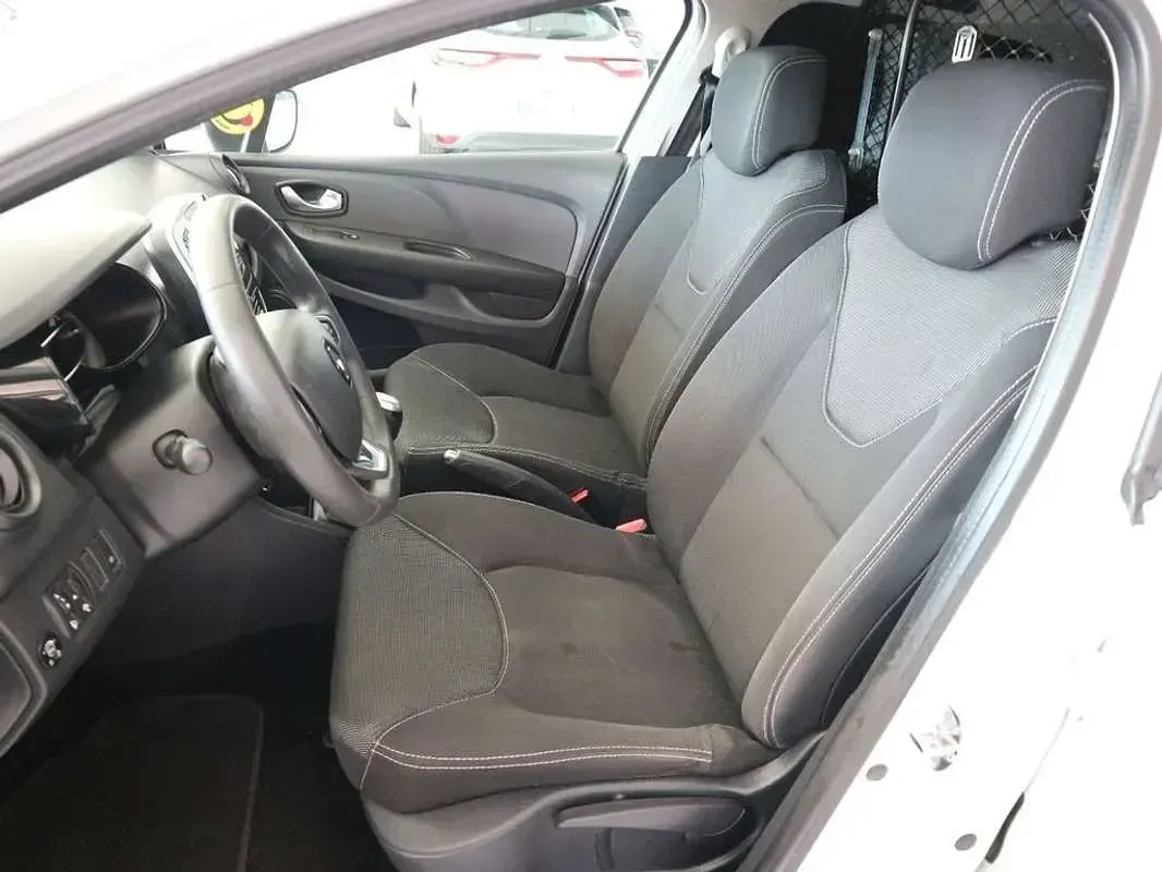 Usado Renault Clio 90 CV (66 kW) 2019 Blanco Van