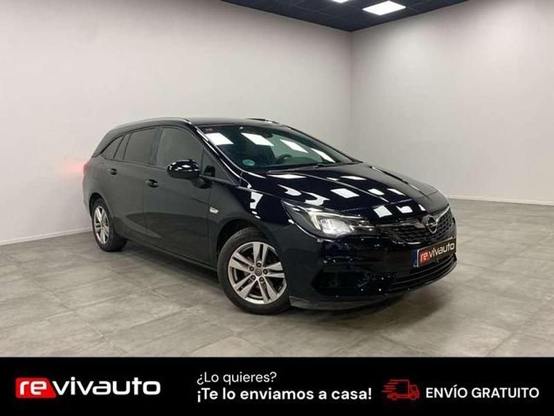 Usado Opel Astra GS Line 105 CV (77 kW) 2020 Negro Familiar