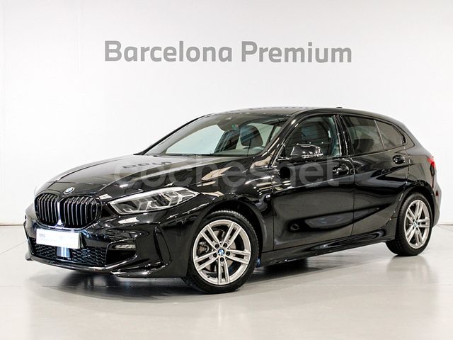 Negro Usado 2024 BMW 118 Comfort Edition Utilitario | 34.490 € (Un poco caro) - Imagen 1/4
