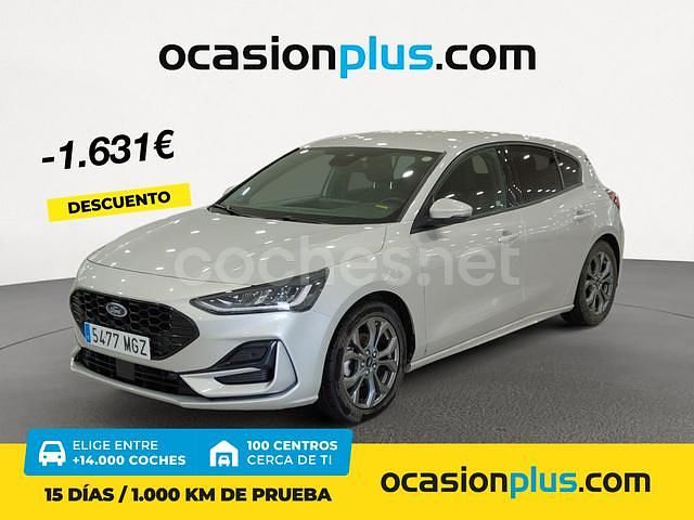 Gris / plata Usado 2023 Ford Focus ST-Line Berlina | 17.690 € (Precio justo) - Imagen 1/4
