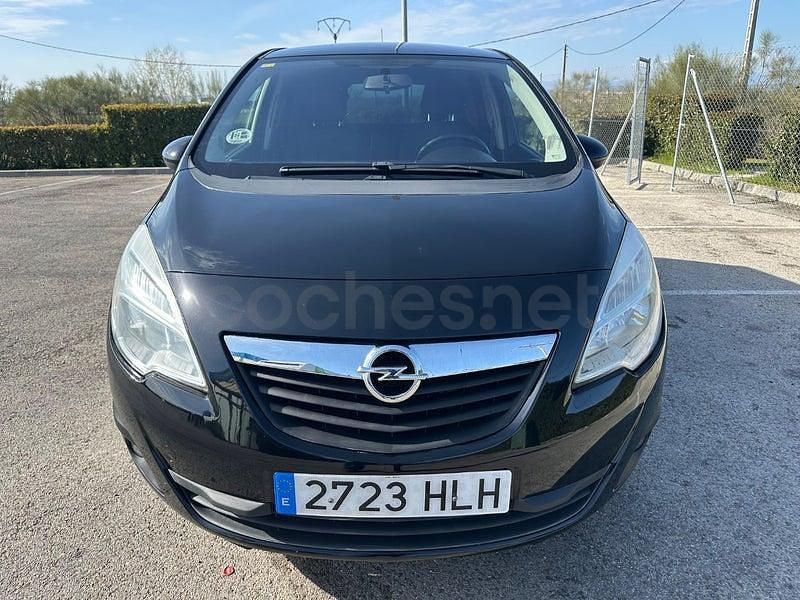 Usado Opel Meriva Design Edition 110 CV (80 kW) 2012 Negro Monovolumen