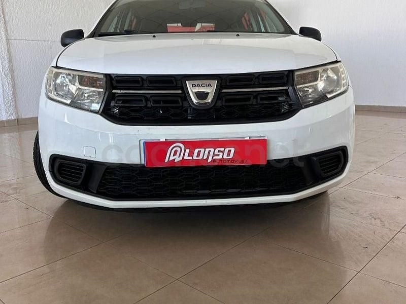 Usado Dacia Sandero Ambiance 73 CV (53 kW) 2017 Blanco Berlina