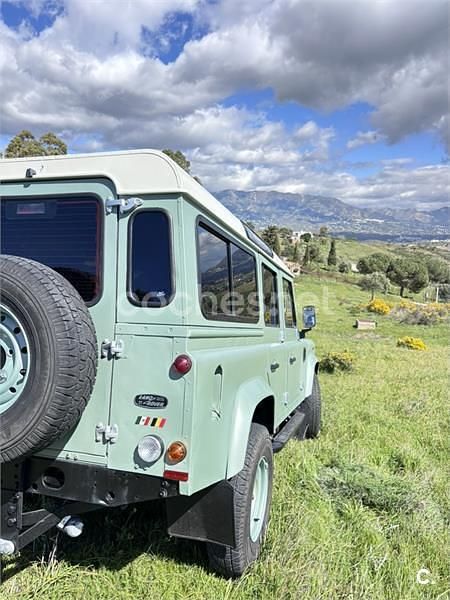 Usado Land Rover Defender 122 CV (89 kW) 2008 Verde Familiar