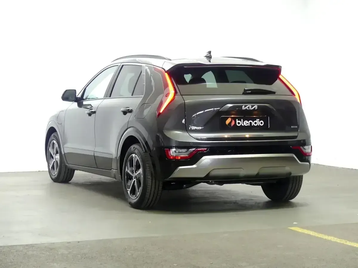 Usado Kia Niro 183 CV (134 kW) 2024 Gris SUV
