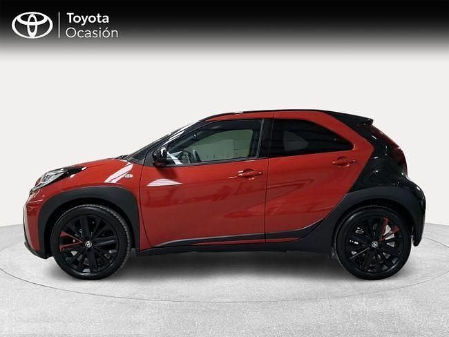 Usado Toyota Aygo X 72 CV (52 kW) 2024 Granate SUV