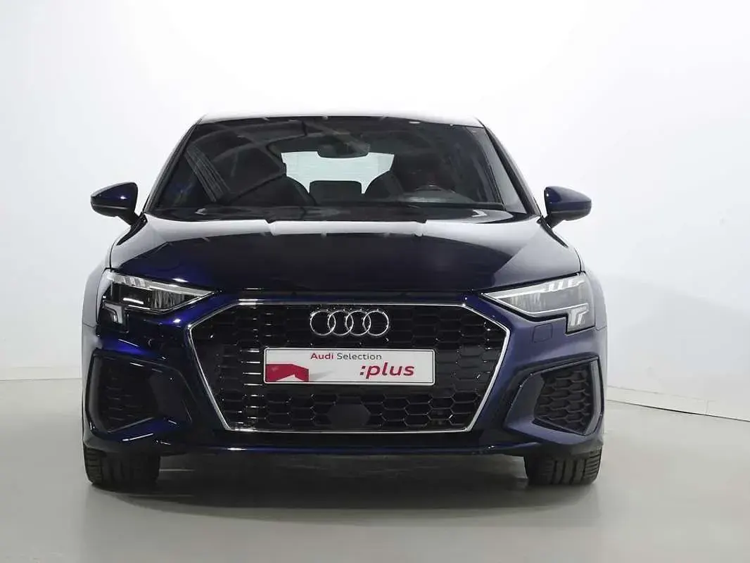 Usado Audi A3 Sportback e-tron S-Line 204 CV (150 kW) 2024 Azul Utilitario