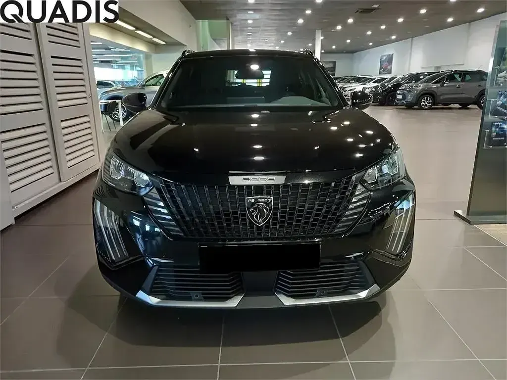 Usado Peugeot 2008 Allure 101 CV (74 kW) 2024 Negro SUV