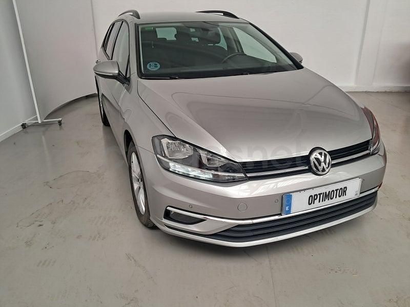 Usado VW Golf Sportsvan Advance 150 CV (110 kW) 2019 Amarillo Monovolumen