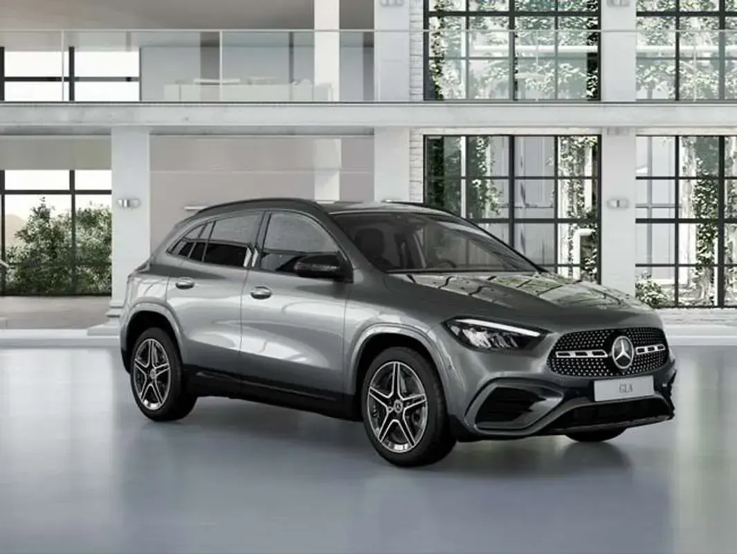 Usado Mercedes GLA200 163 CV (119 kW) 2025 Gris SUV