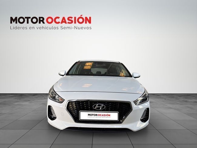 Usado Hyundai i30 120 CV (88 kW) 2018 Blanco