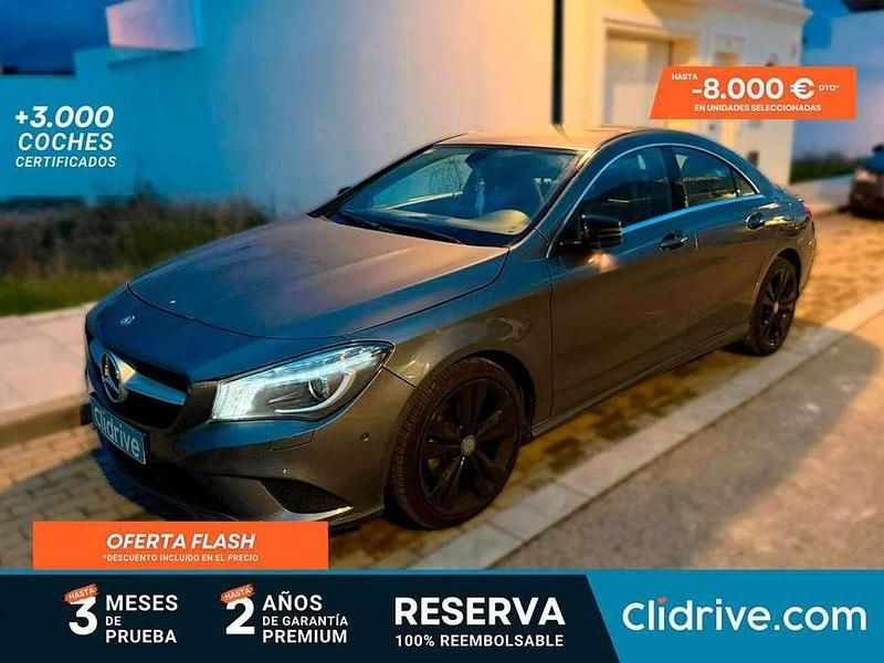 Usado Mercedes CLA220 Urban 170 CV (125 kW) 2013 Gris Berlina