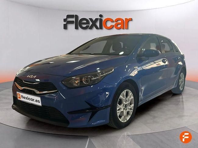 Usado Kia Ceed 100 CV (73 kW) 2022 Azul Utilitario