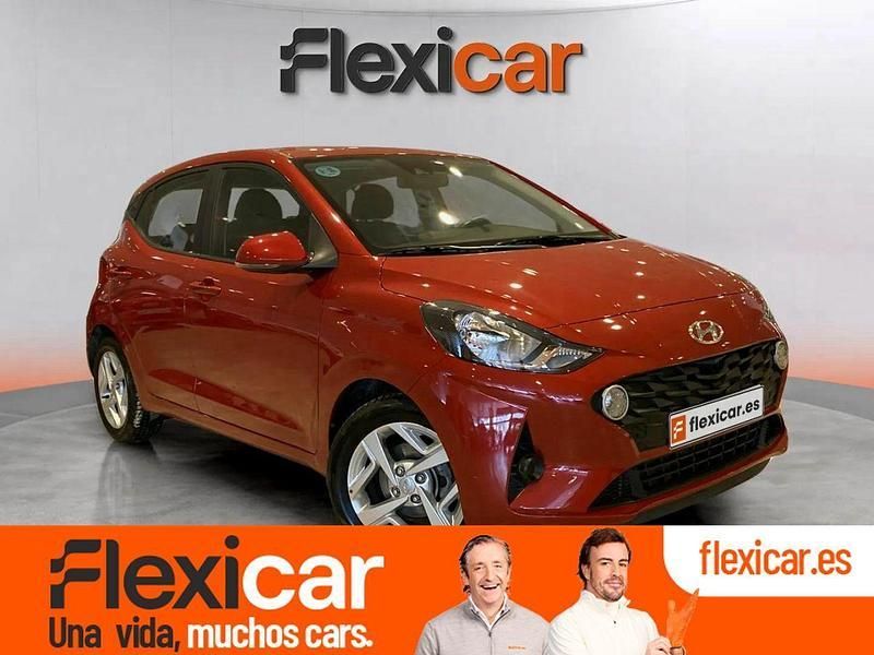 Usado Hyundai i10 67 CV (49 kW) 2023 Rojo Utilitario