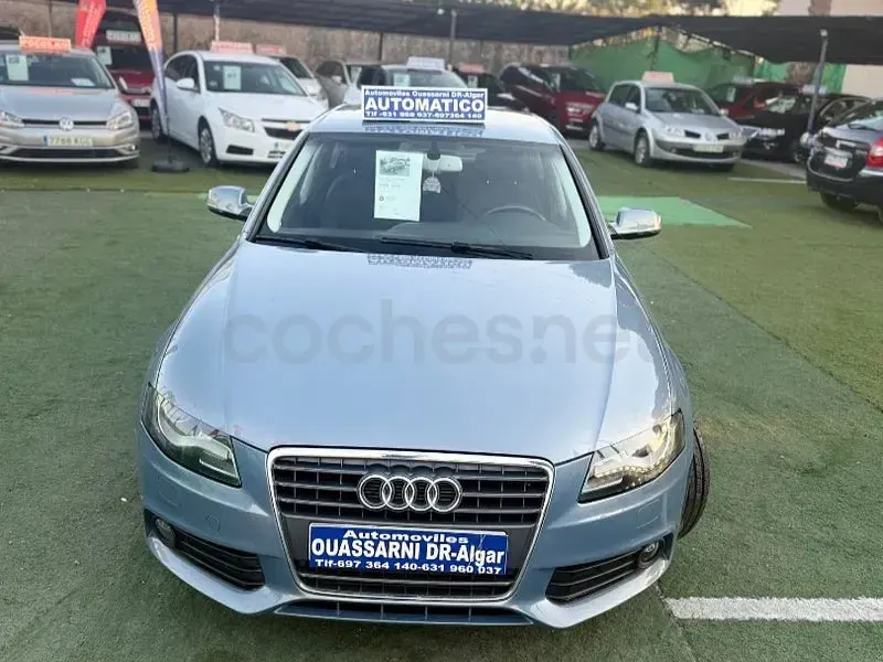 Usado Audi A4 143 CV (105 kW) 2011 Azul Berlina
