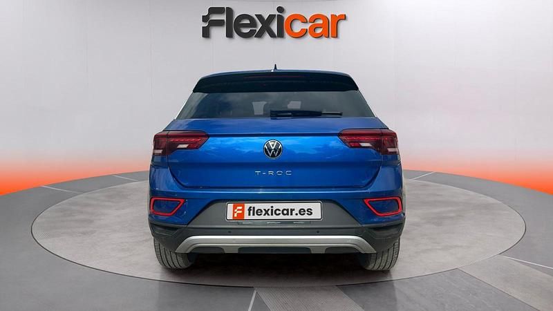 Usado VW T-Roc 116 CV (85 kW) 2023 Azul SUV