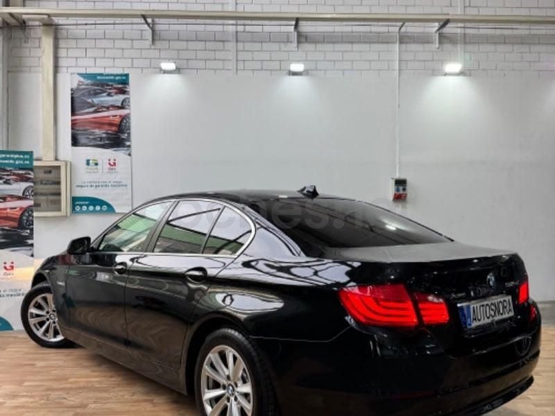 Usado BMW 525 Comfort Edition 218 CV (160 kW) 2013 Negro Berlina