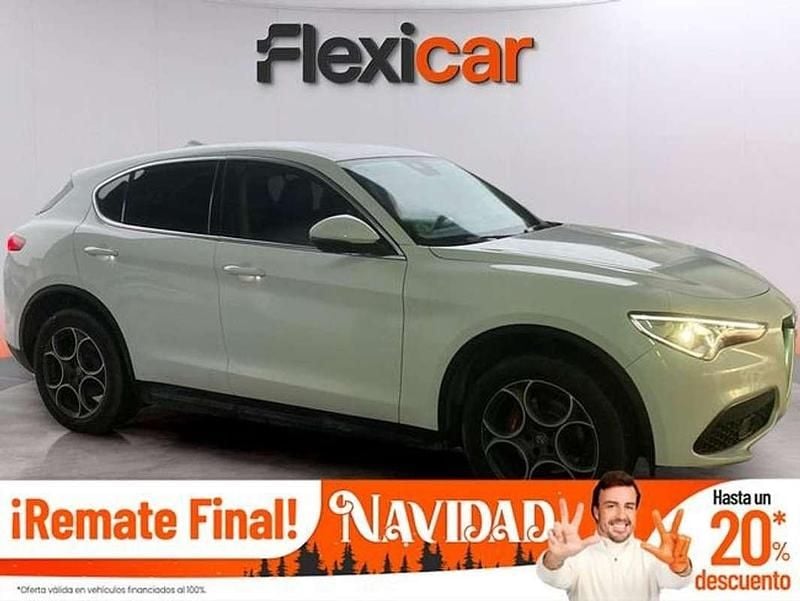 Blanco Usado 2017 Alfa Romeo Stelvio Executive SUV | 23.990 € (Precio justo) - Imagen 1/4