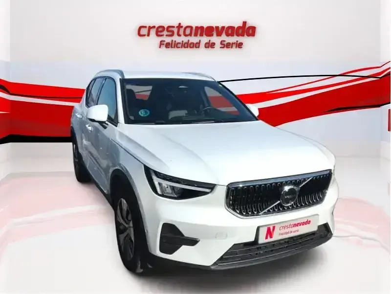 Usado Volvo XC40 Core 197 HP (144 kW) 2024 Branco SUV