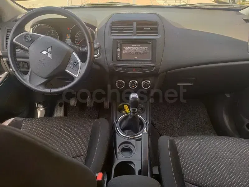 Usado Mitsubishi ASX 116 CV (85 kW) 2015 Negro SUV