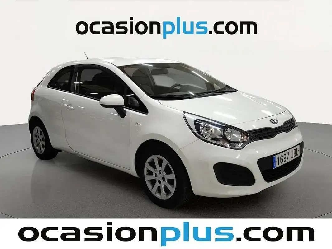 Usado Kia Rio 86 CV (63 kW) 2014 Blanco Utilitario