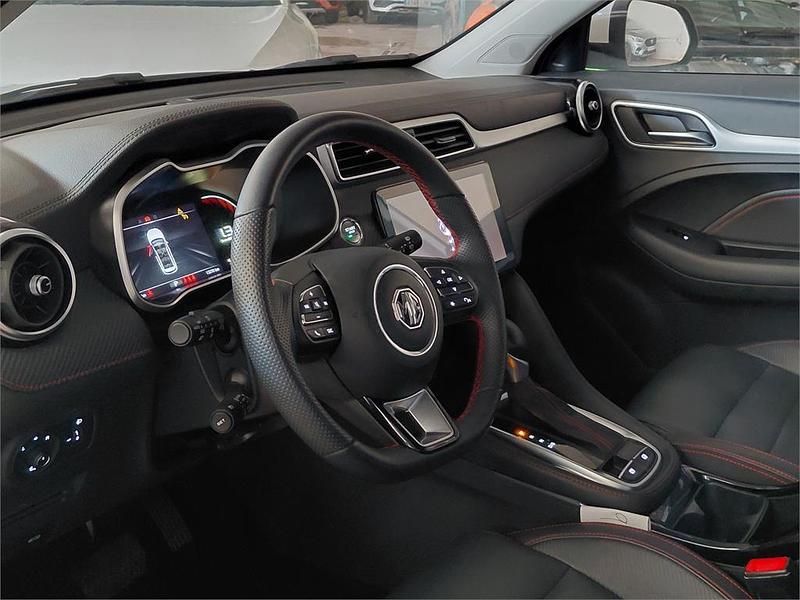 Usado MG ZS Luxury 111 CV (81 kW) 2025 Blanco SUV