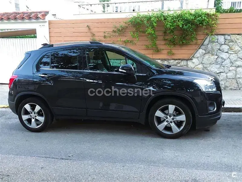 Usado Chevrolet Trax LT 115 CV (84 kW) 2013 Negro SUV